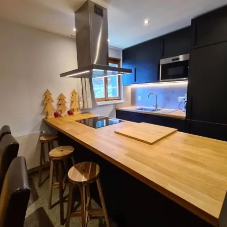 In For 8 Guests Apartman *